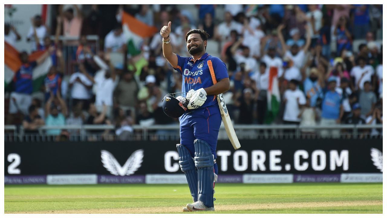 Rishabh Pant with his 'dare and courage' is must in Indian starting line-up: Adam Gilchrist